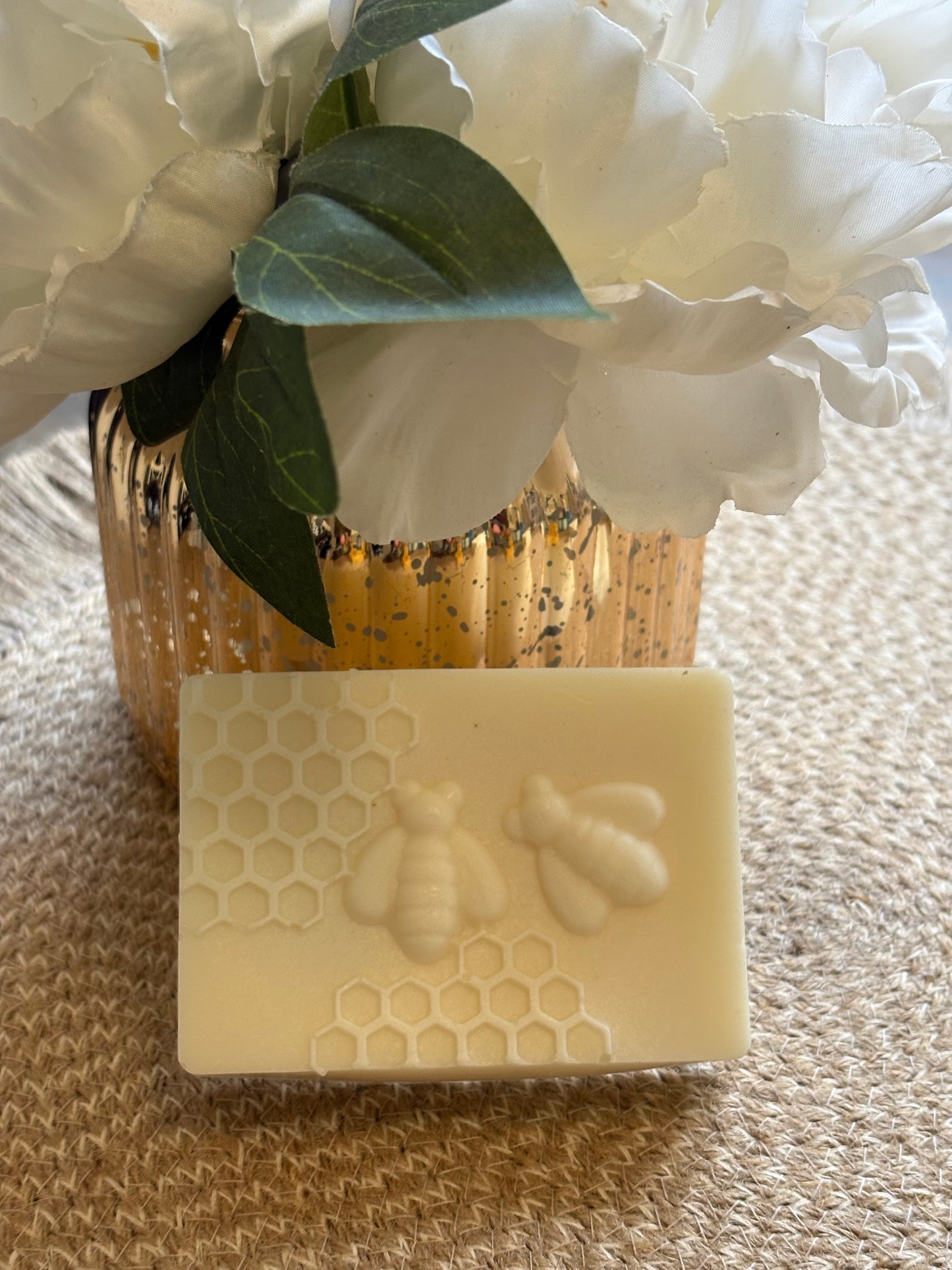 Bee Gentle Milk & Honey Facial Bar