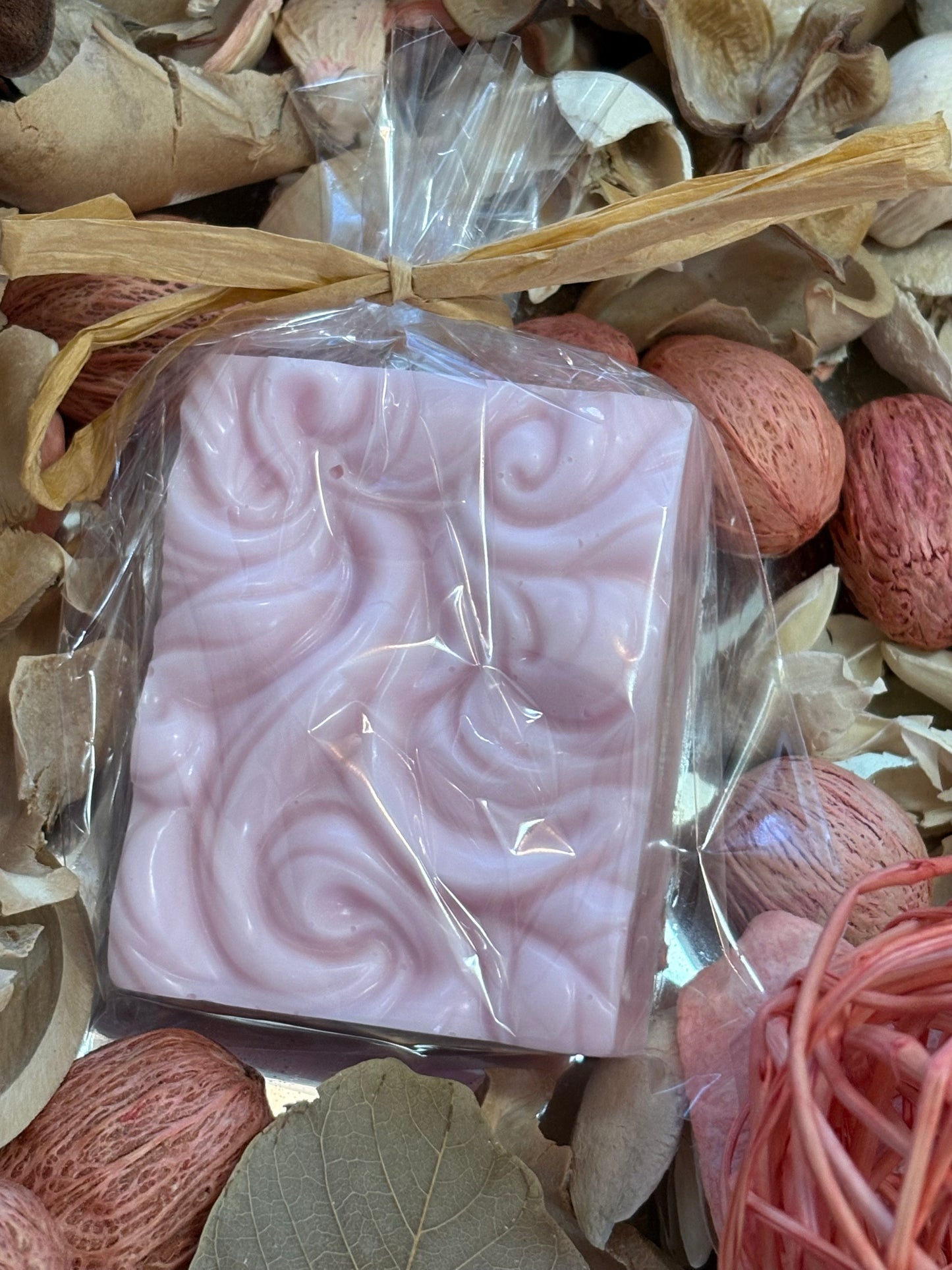 Bee So Clean Bath & Body Bar