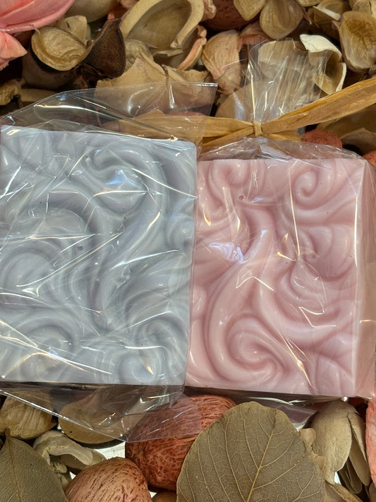 Bee So Clean Bath & Body Bar